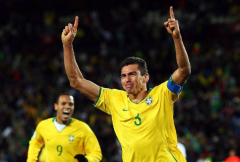 球探体育比分:巴西传奇中卫卢西奥宣布退役